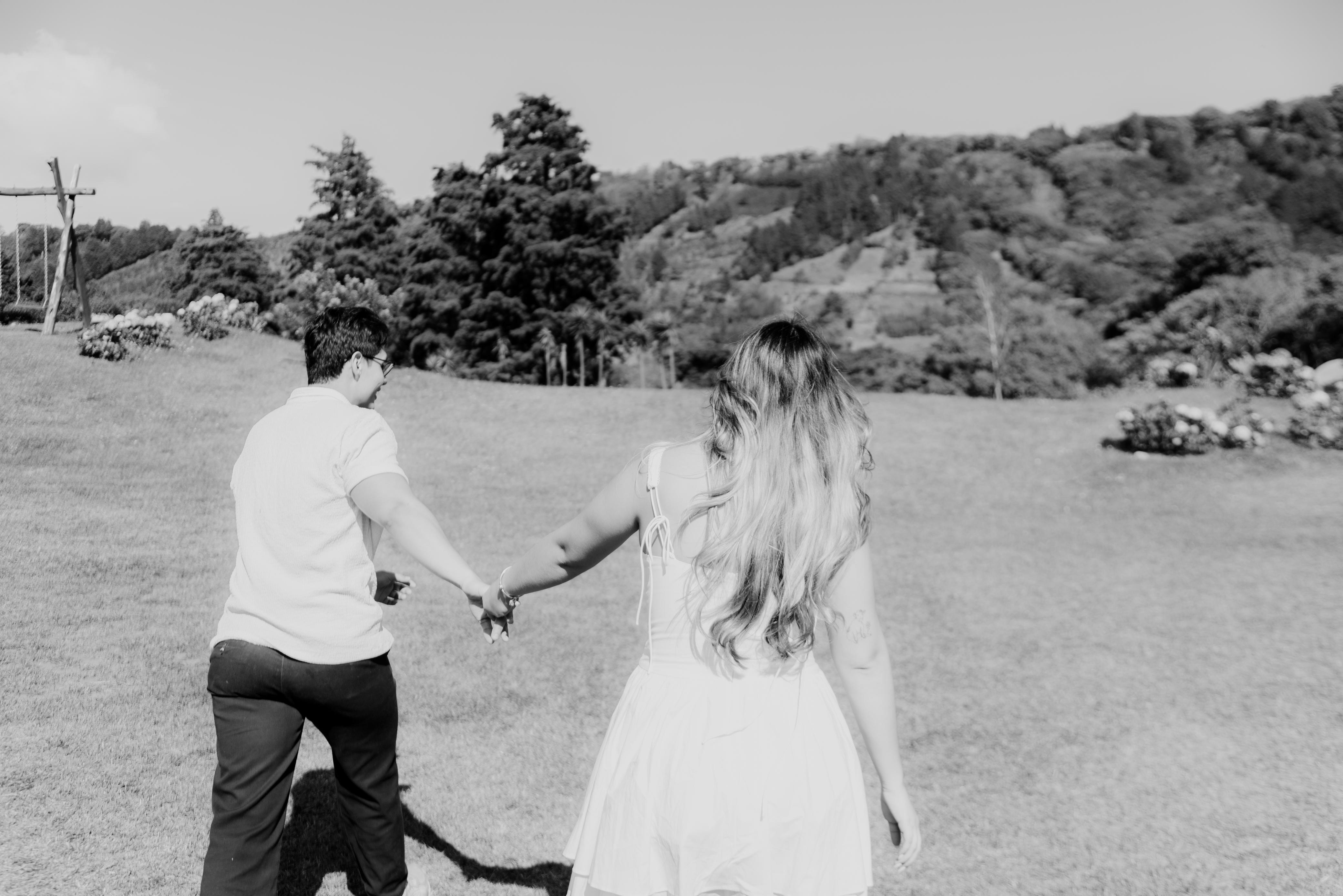 Michelle and Jose, photo 4